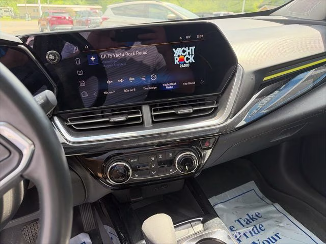 2024 Summit White Chevrolet Trax ACTIV FWD SUV
