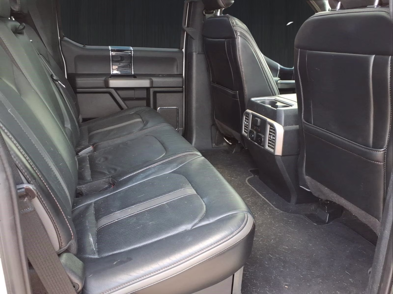 2020 White Metallic Ford Super Duty F-450 DRW Platinum 4X4 Truck