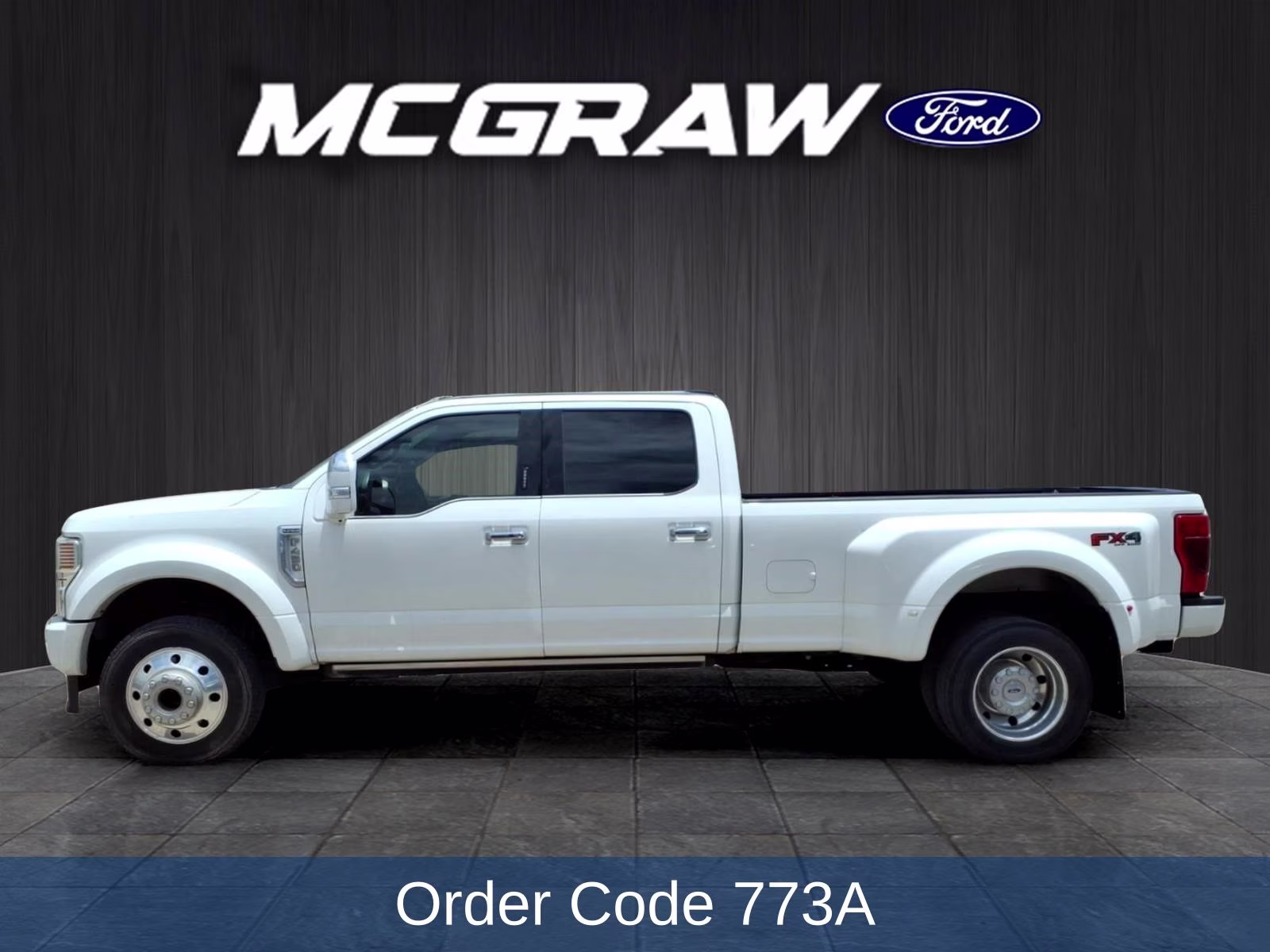 2020 White Metallic Ford Super Duty F-450 DRW Platinum 4X4 Truck