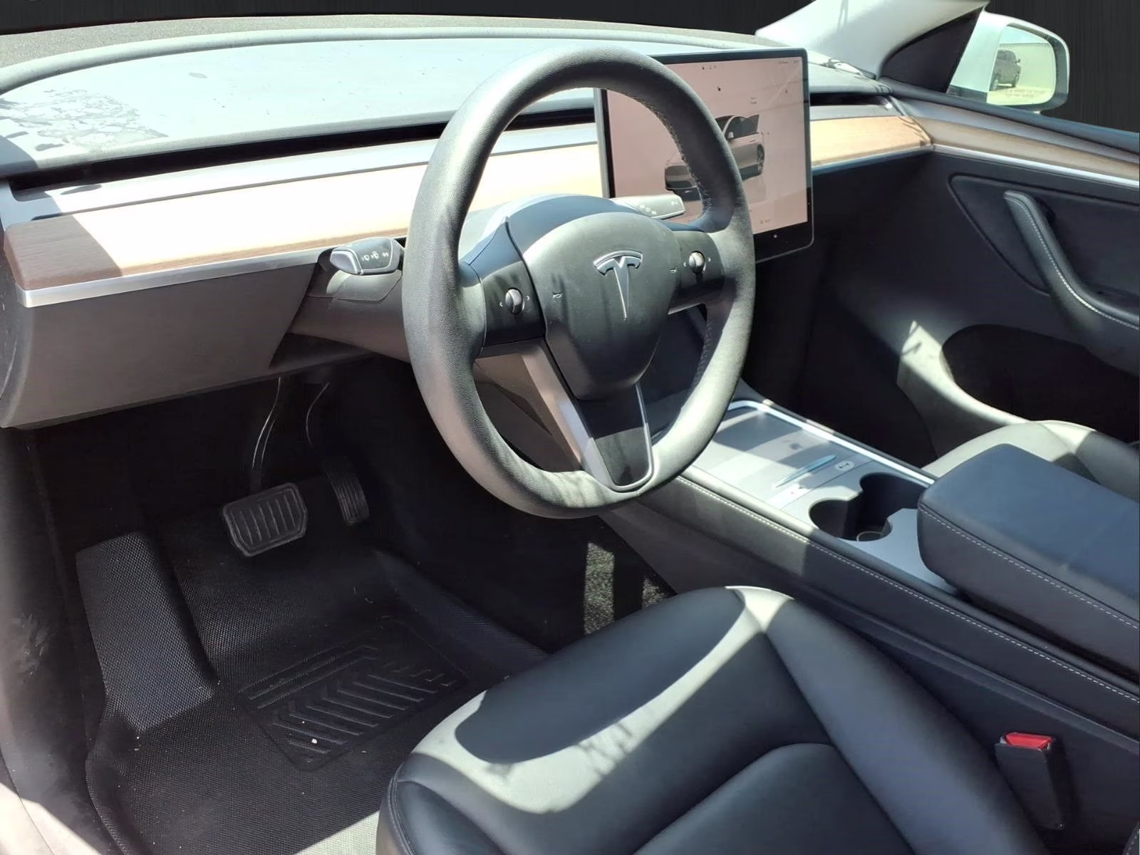 2023 Pearl White Multi-Coat Tesla Model Y Long Range AWD SUV