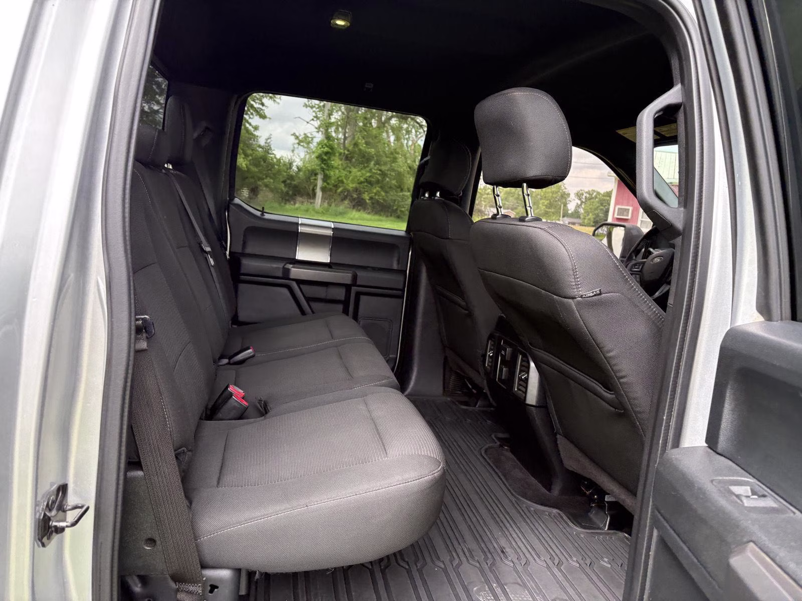 2015 Ingot Silver Metallic Ford F-150 XLT 4X4 Truck