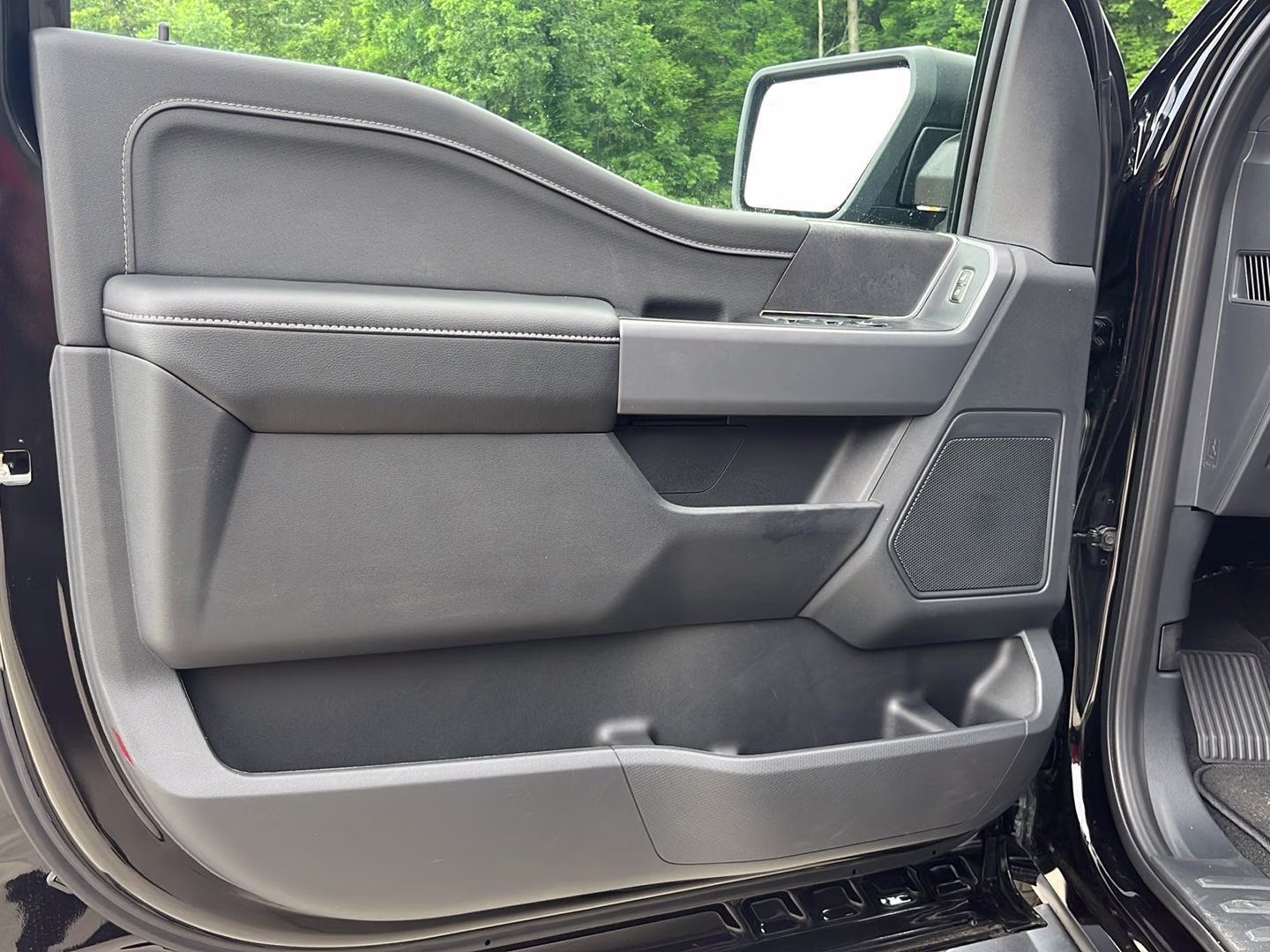 2026 Agate Black Ford F-150 XLT 4X4 Truck
