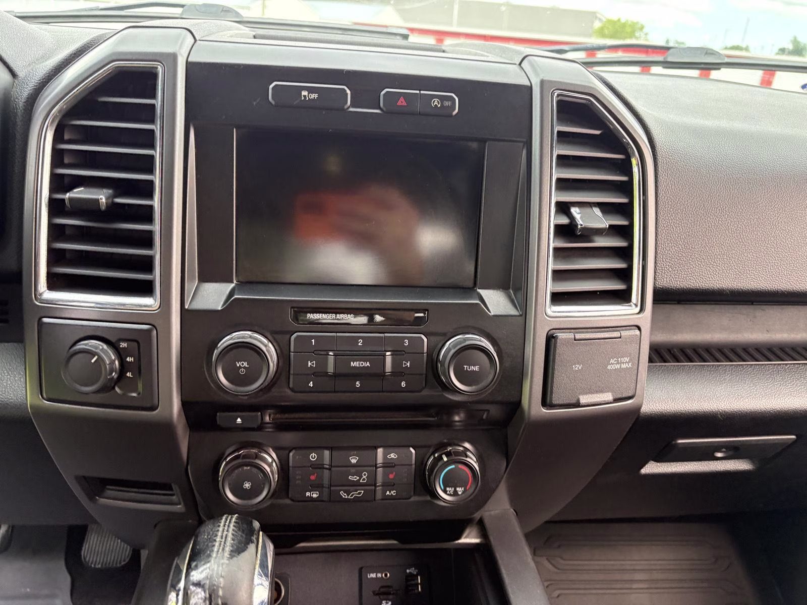 2015 Ingot Silver Metallic Ford F-150 XLT 4X4 Truck