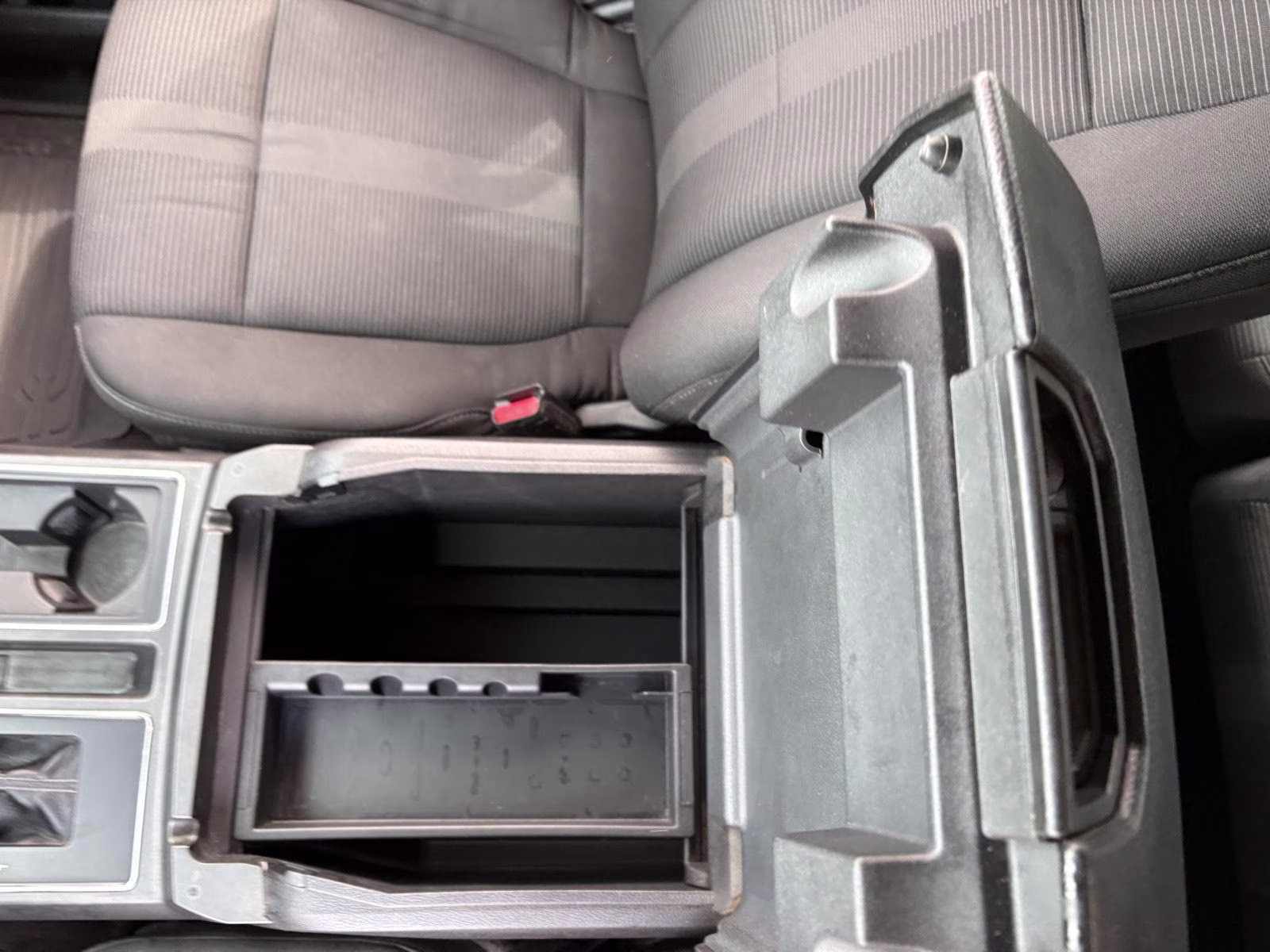 2015 Ingot Silver Metallic Ford F-150 XLT 4X4 Truck