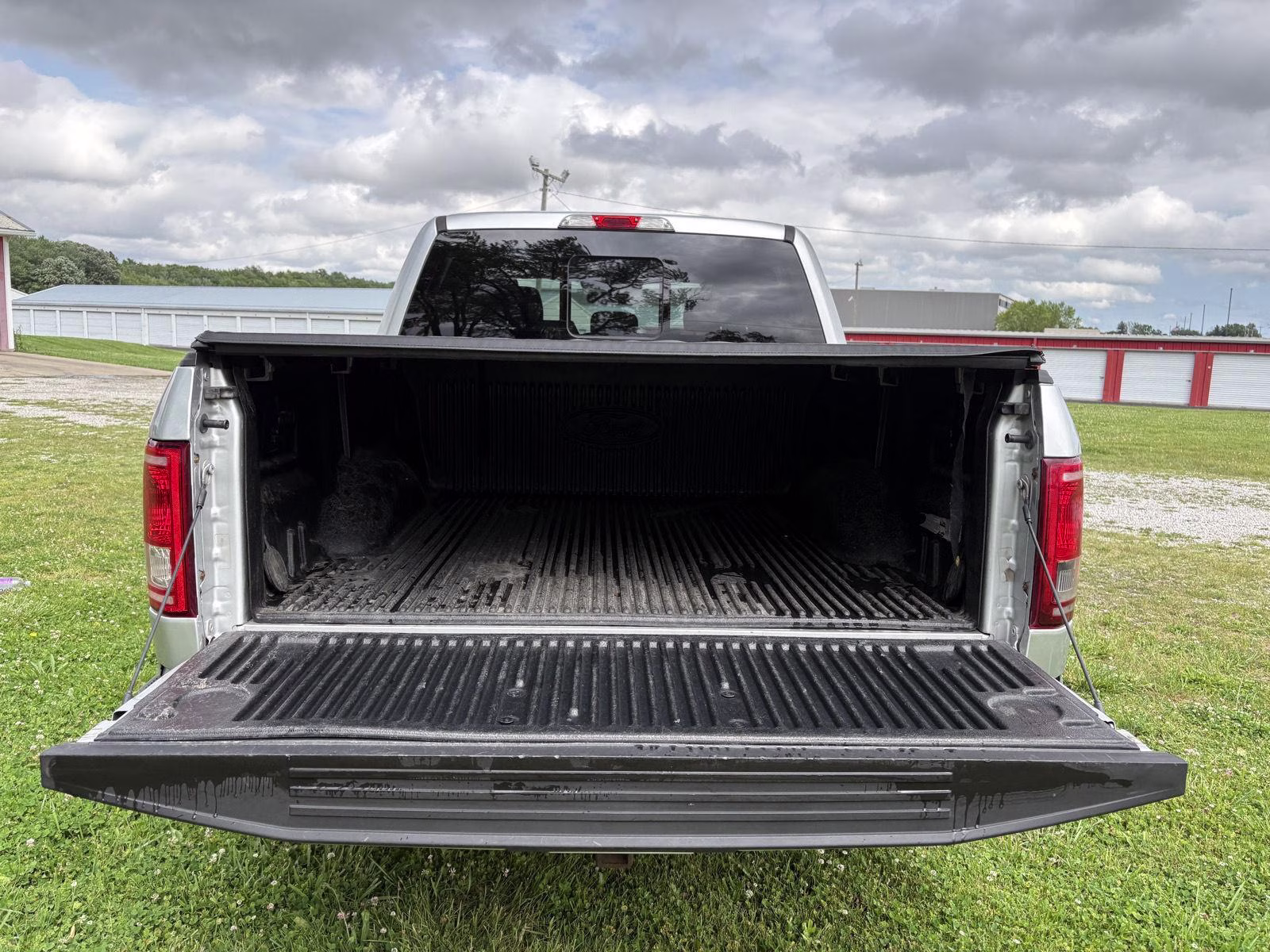 2015 Ingot Silver Metallic Ford F-150 XLT 4X4 Truck