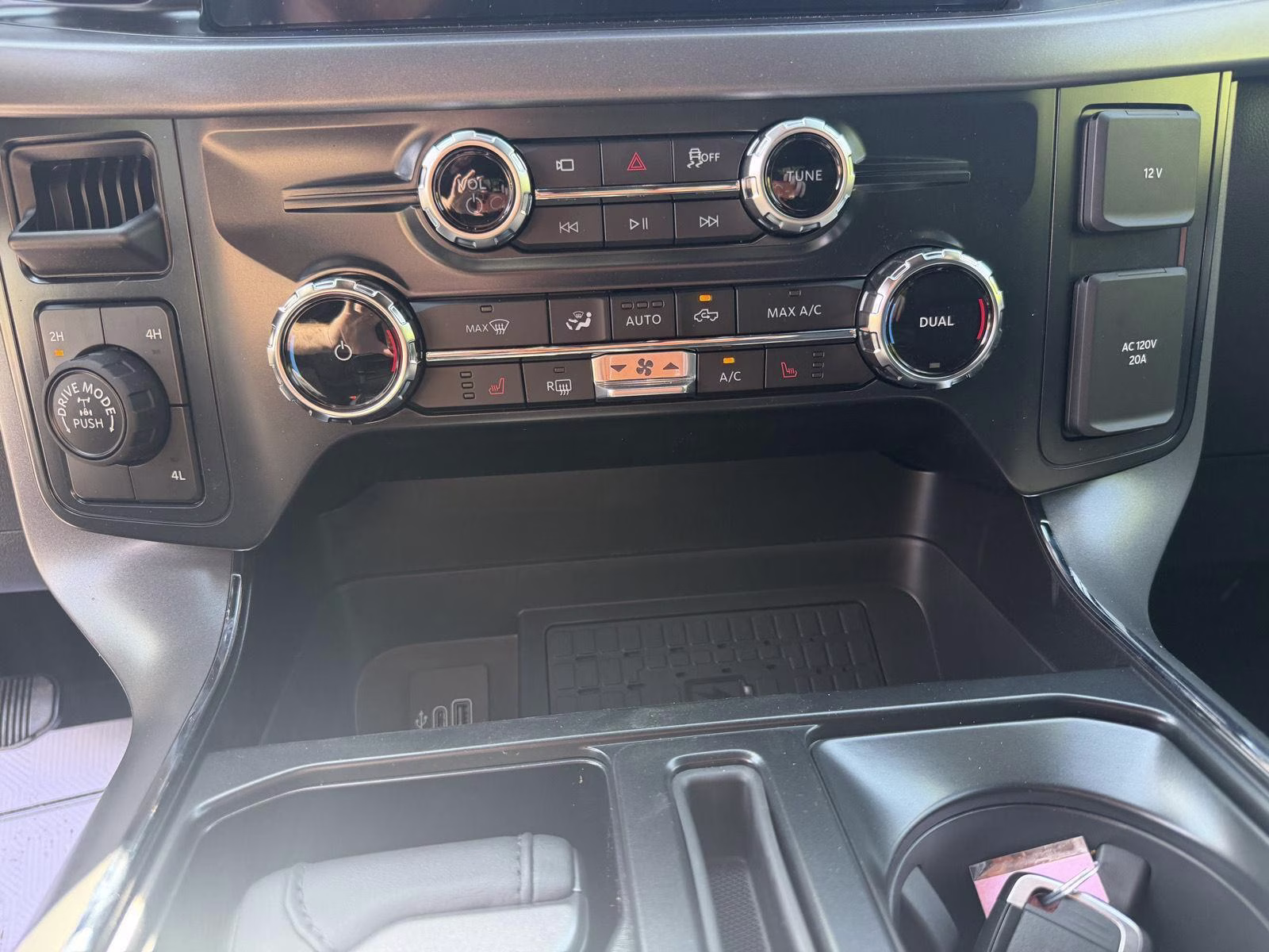2026 Avalanche Gray Ford F-150 XLT 4X4 Truck