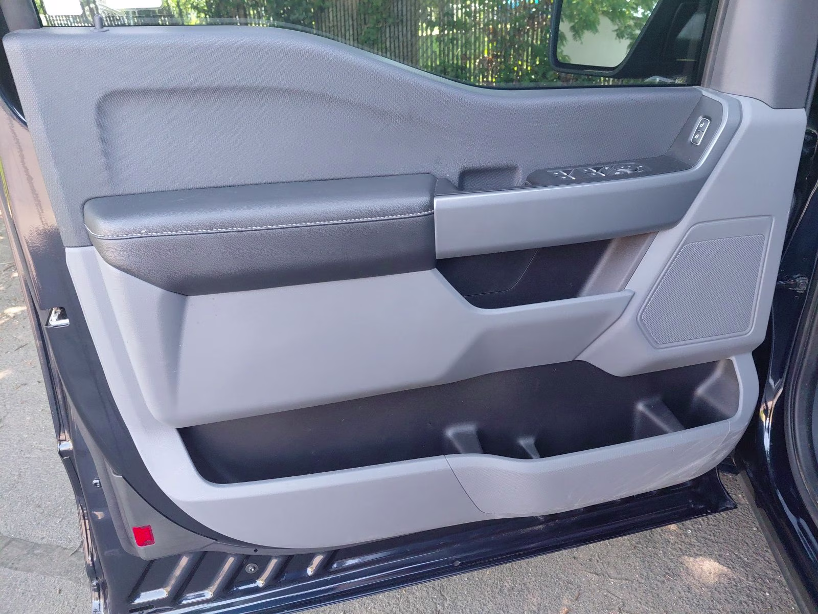 2022 Blue Metallic Ford F-150 XLT 4X4 Truck