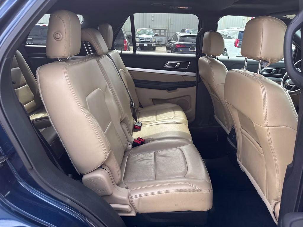 2017 Blue Jeans Metallic Ford Explorer XLT 4X4 SUV