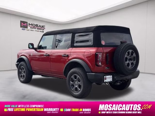 2023 Hot Pepper Red Metallic Tinted Clearcoat Ford Bronco Big Bend 4X4 SUV