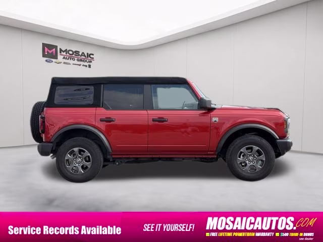 2023 Hot Pepper Red Metallic Tinted Clearcoat Ford Bronco Big Bend 4X4 SUV