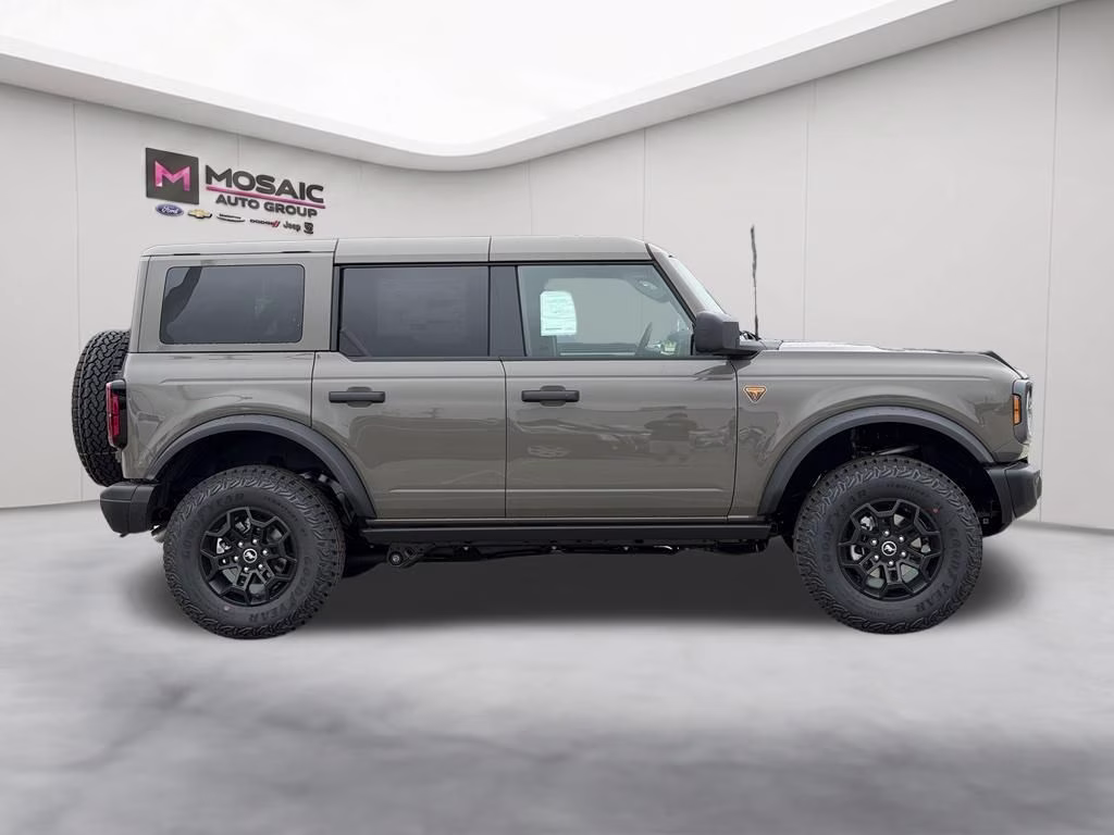 2026 Marsh Gray Ford Bronco Badlands 4X4 SUV