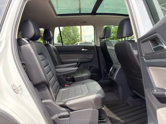 2023 White Volkswagen Atlas 3.6L V6 SEL Premium R-Line AWD SUV