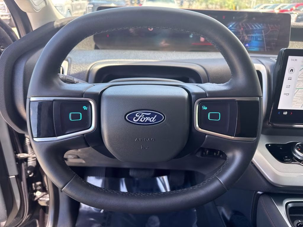 2025 Agate Black Metallic Ford Expedition Active RWD SUV