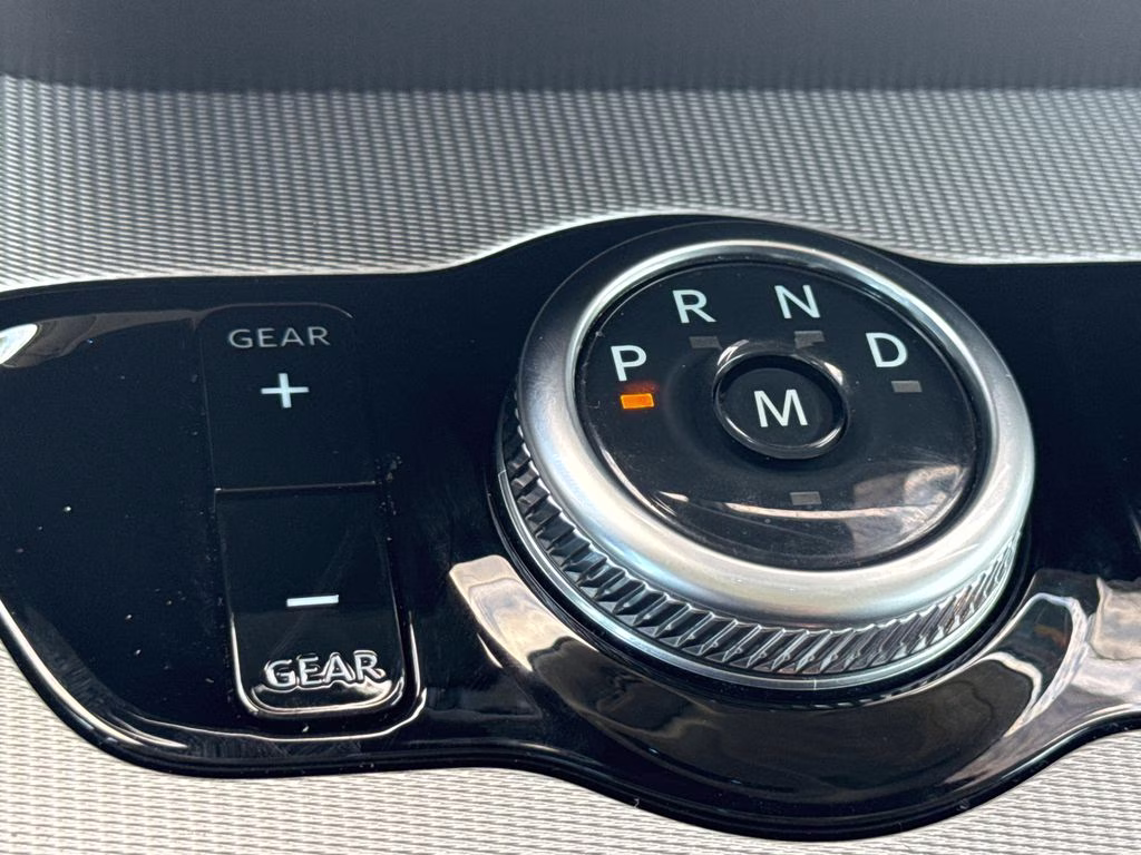 2025 Agate Black Metallic Ford Expedition Active RWD SUV