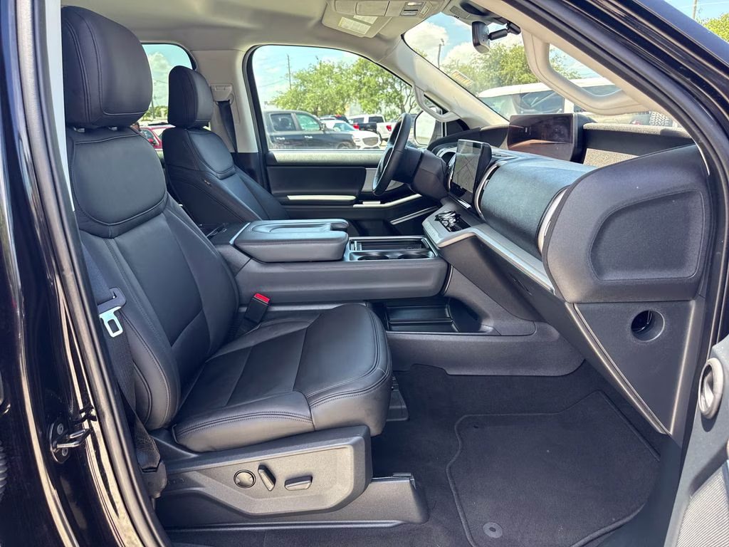 2025 Agate Black Metallic Ford Expedition Max Active RWD SUV