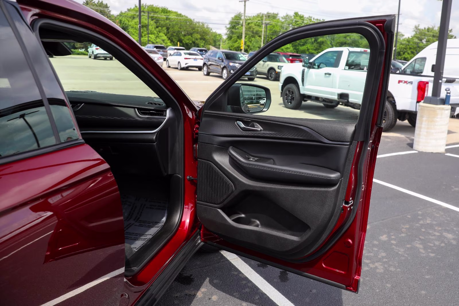 2024 Velvet Red Pearlcoat Jeep Grand Cherokee L Laredo X 4X4 SUV