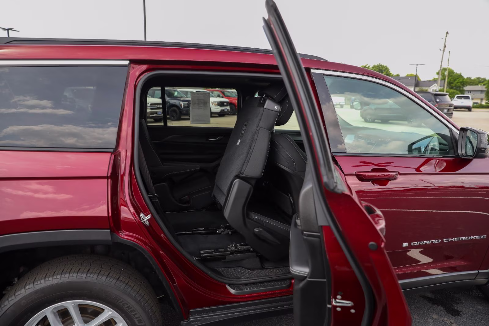 2024 Velvet Red Pearlcoat Jeep Grand Cherokee L Laredo X 4X4 SUV