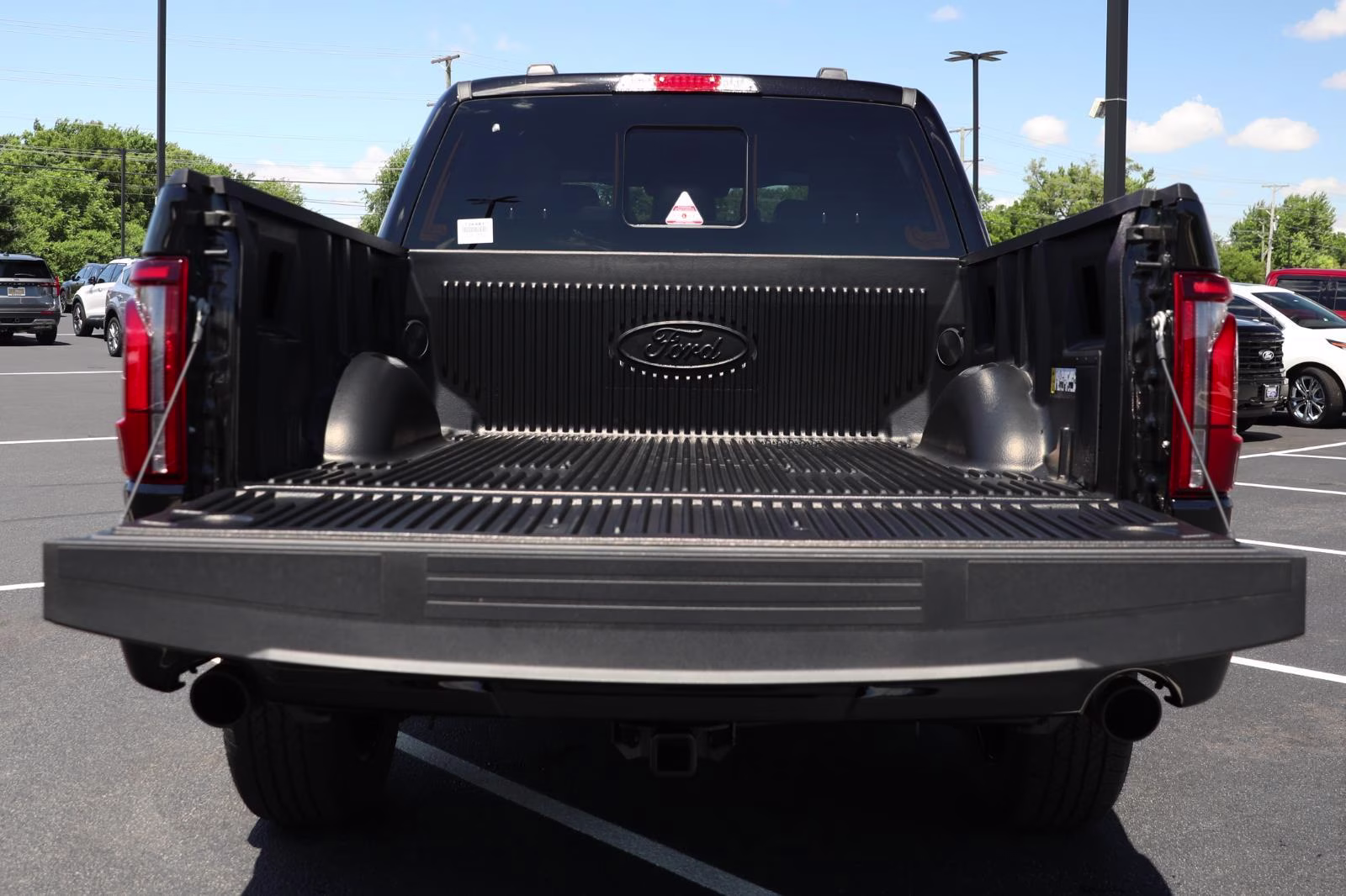 2026 Agate Black Ford F-150 LARIAT 4X4 Truck