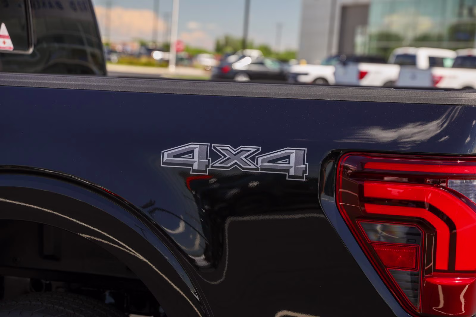 2026 Agate Black Ford F-150 LARIAT 4X4 Truck