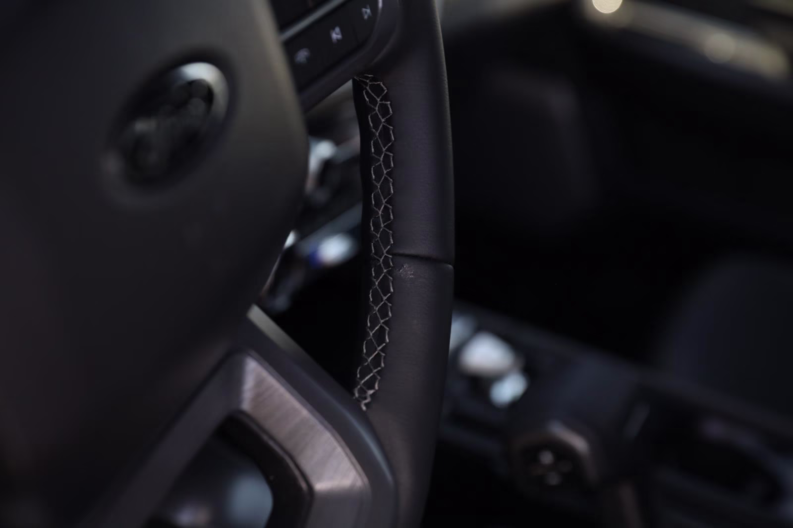 2026 Agate Black Ford F-150 LARIAT 4X4 Truck