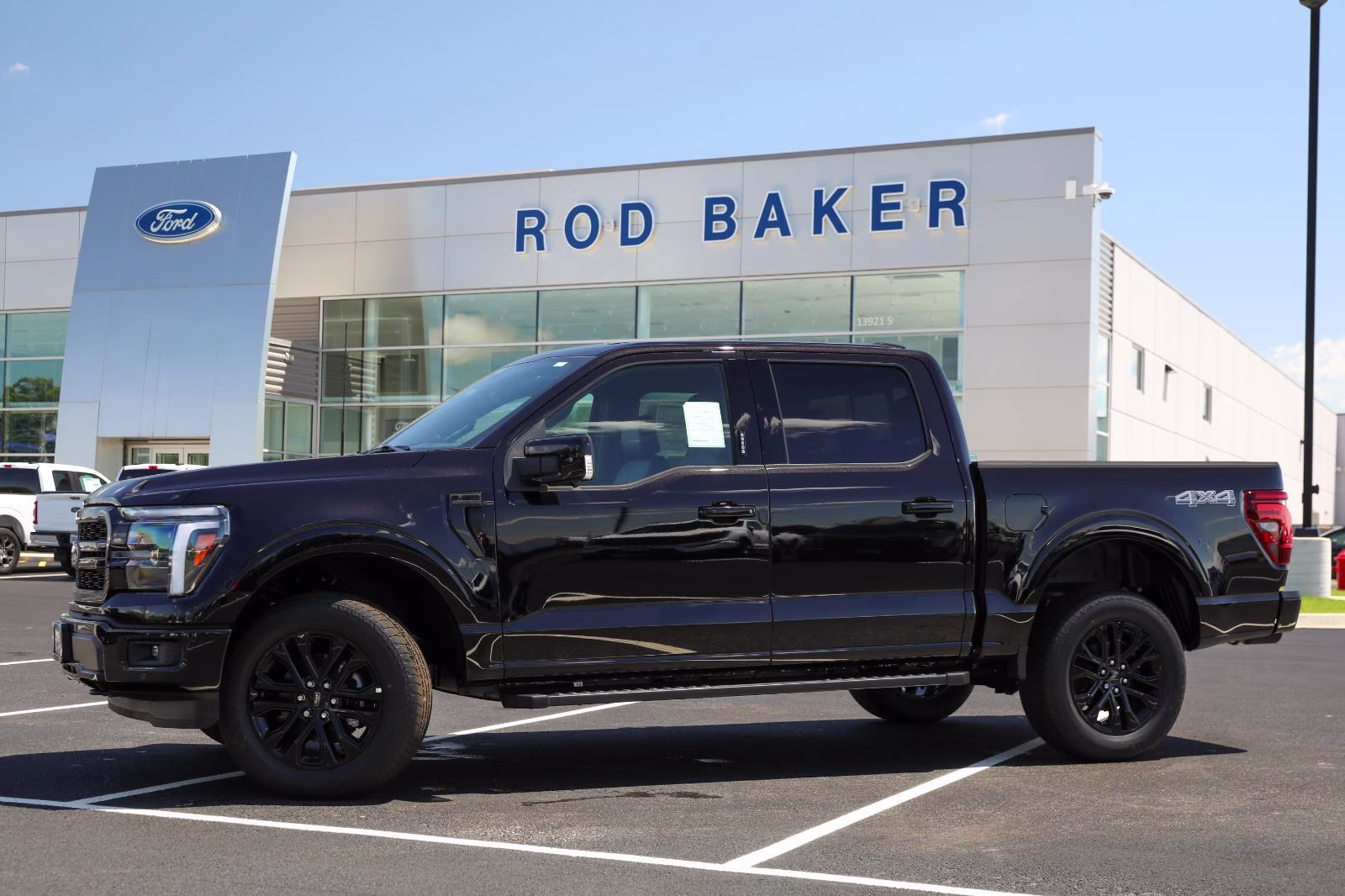 2026 Agate Black Ford F-150 LARIAT 4X4 Truck