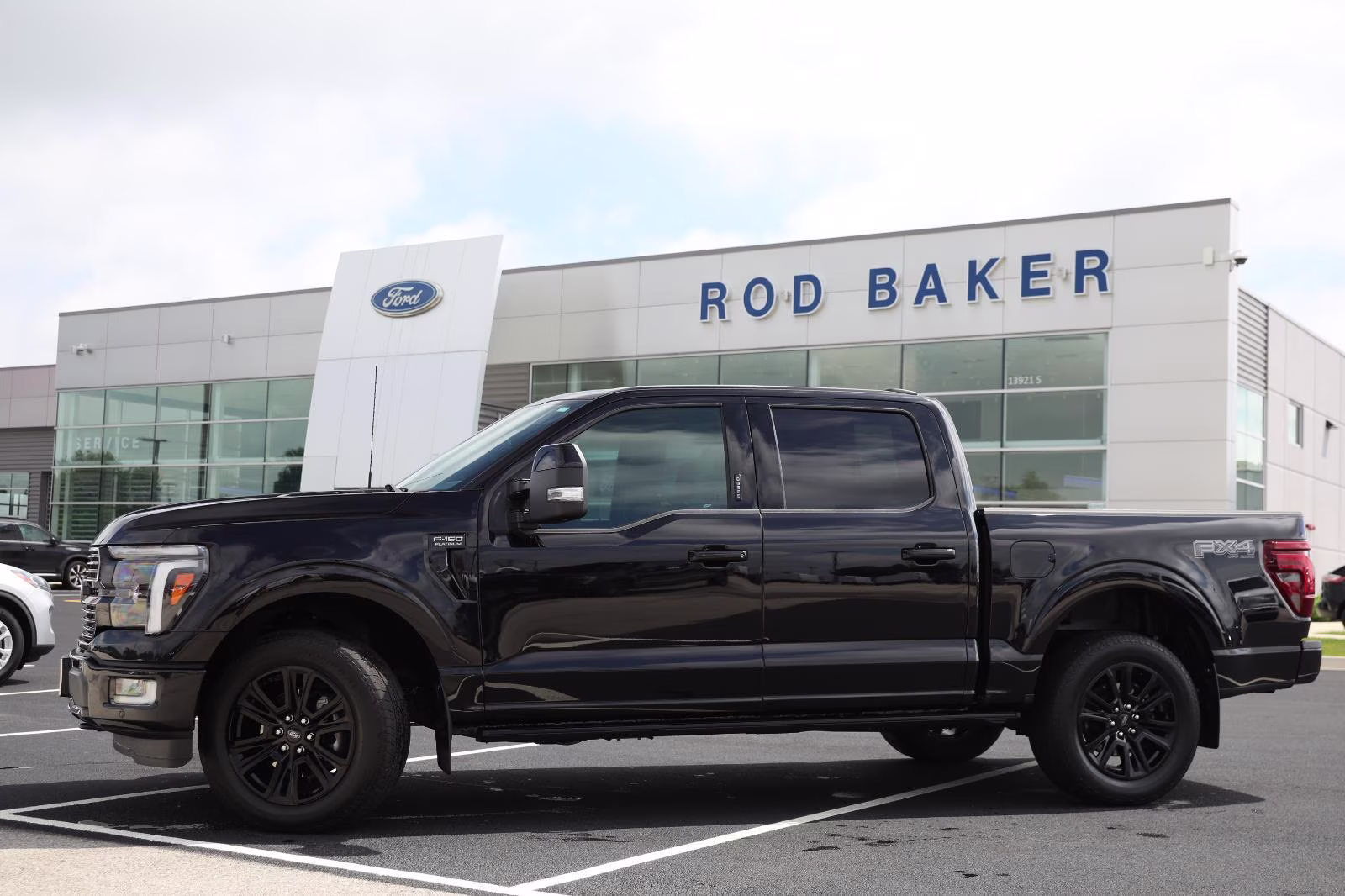 2024 Agate Black Metallic Ford F-150 Platinum 4X4 Truck
