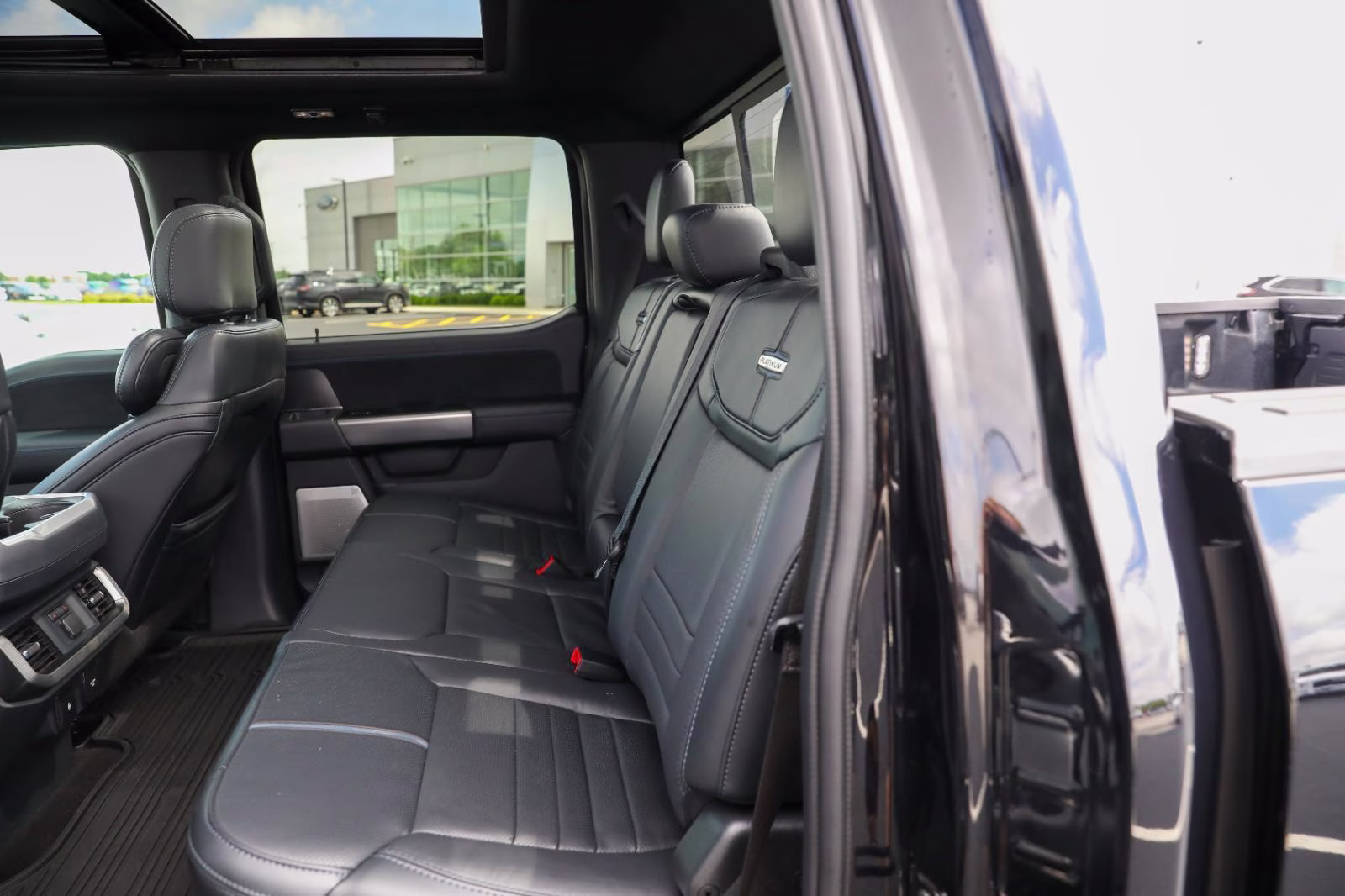 2024 Agate Black Metallic Ford F-150 Platinum 4X4 Truck