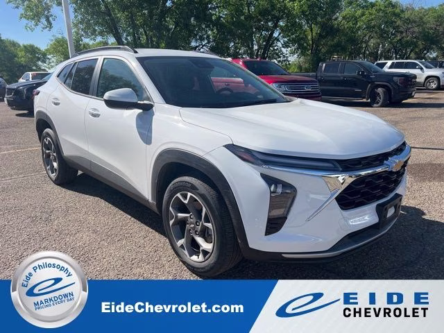 2024 Chevrolet Trax LT's photo