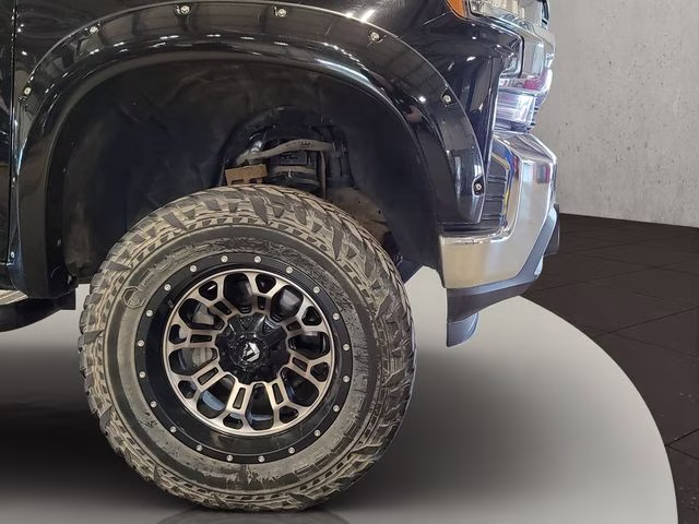 2020 Black Chevrolet Silverado 1500 LT 4X4 Truck