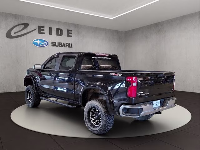 2020 Black Chevrolet Silverado 1500 LT 4X4 Truck