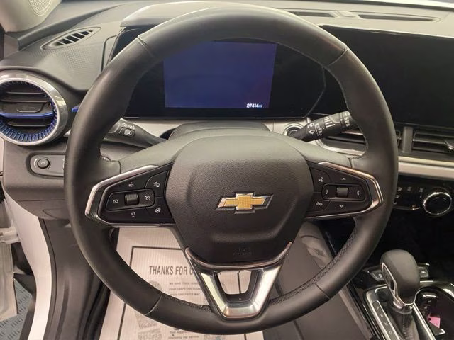 2024 Summit White Chevrolet Trax LT FWD SUV
