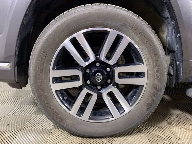 2023 Magnetic Gray Metallic Toyota 4Runner Limited 4X4 SUV