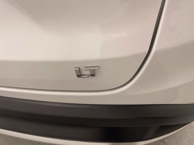 2024 Summit White Chevrolet Trax LT FWD SUV