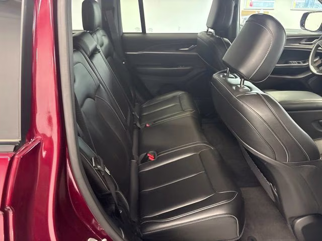 2024 Velvet Red Pearlcoat Jeep Grand Cherokee Limited 4X4 SUV