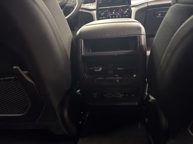 2024 Velvet Red Pearlcoat Jeep Grand Cherokee Limited 4X4 SUV