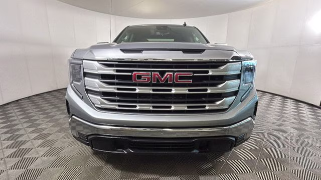 2026 Sterling Metallic GMC Sierra 1500 SLE RWD Truck