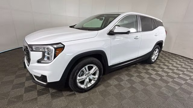 2024 Summit White GMC Terrain SLE FWD SUV