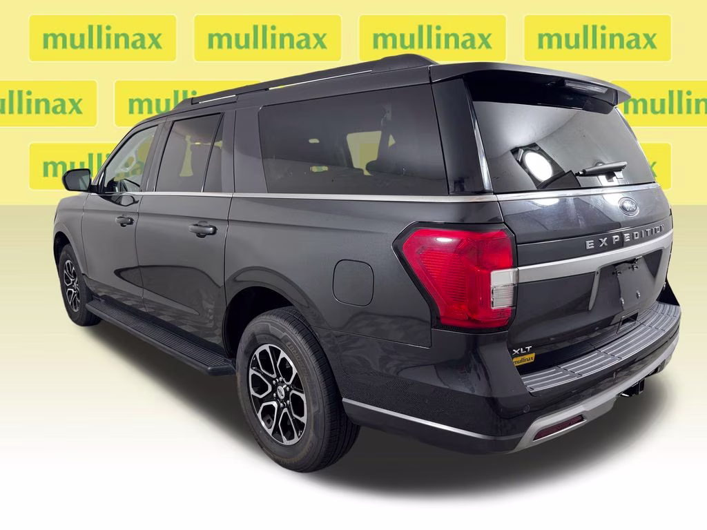 2024 Gray Metallic Ford Expedition Max XLT RWD SUV