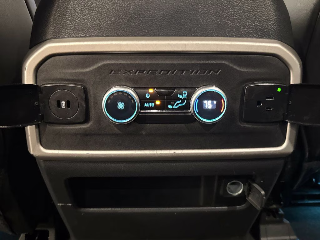 2024 Gray Metallic Ford Expedition Max XLT RWD SUV