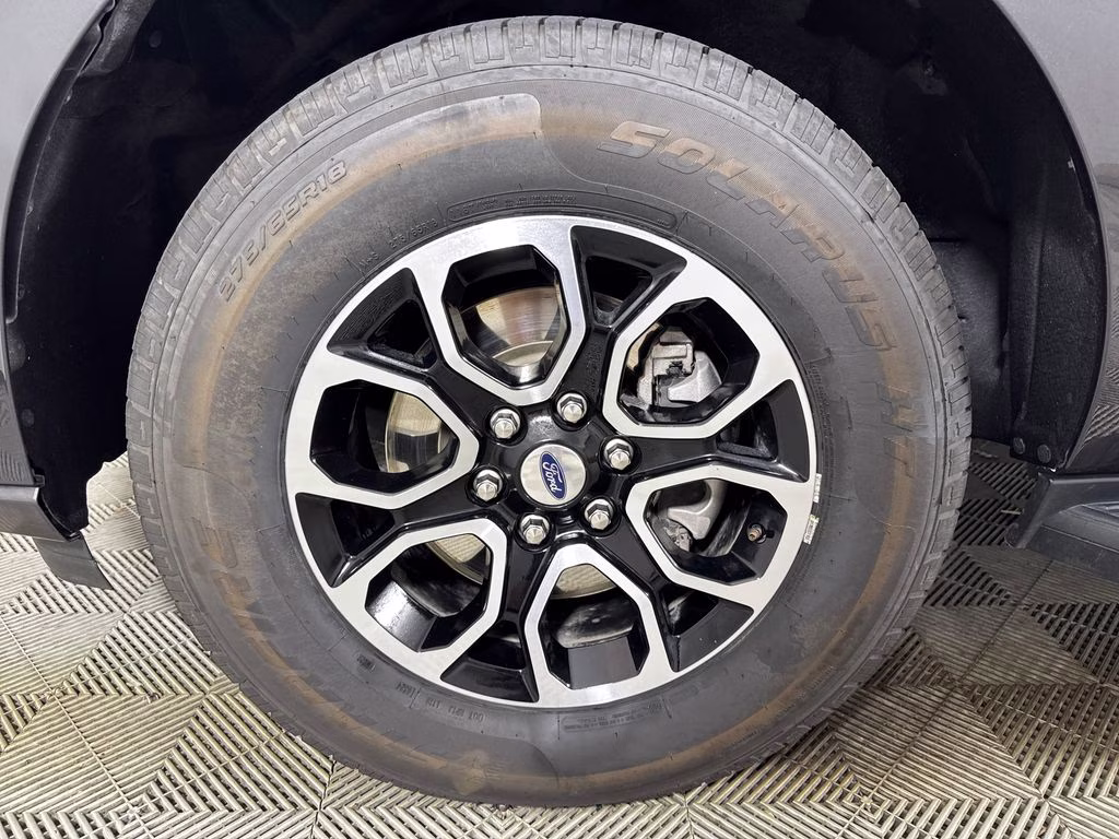 2024 Gray Metallic Ford Expedition Max XLT RWD SUV