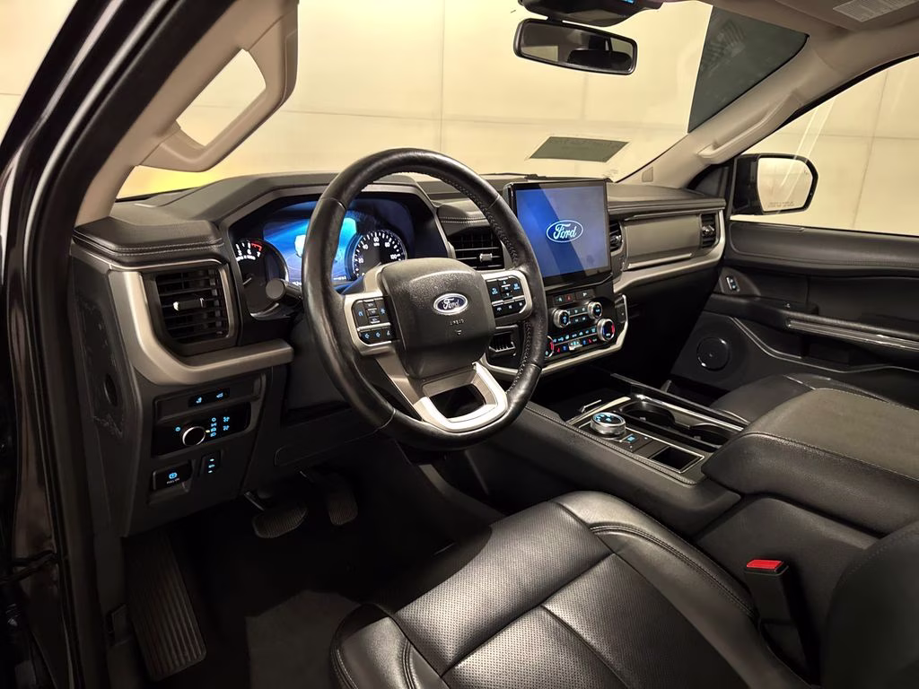 2024 Gray Metallic Ford Expedition Max XLT RWD SUV