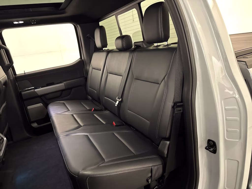2025 White Metallic Ford F-150 XLT 4X4 Truck