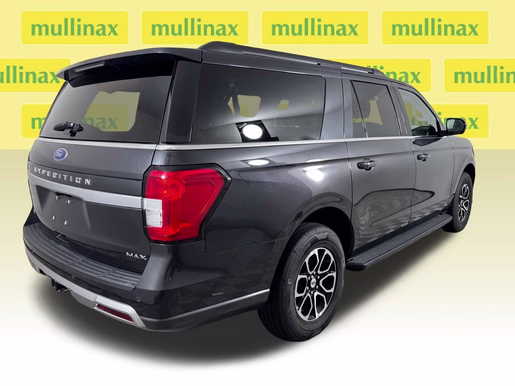 2024 Gray Metallic Ford Expedition Max XLT RWD SUV