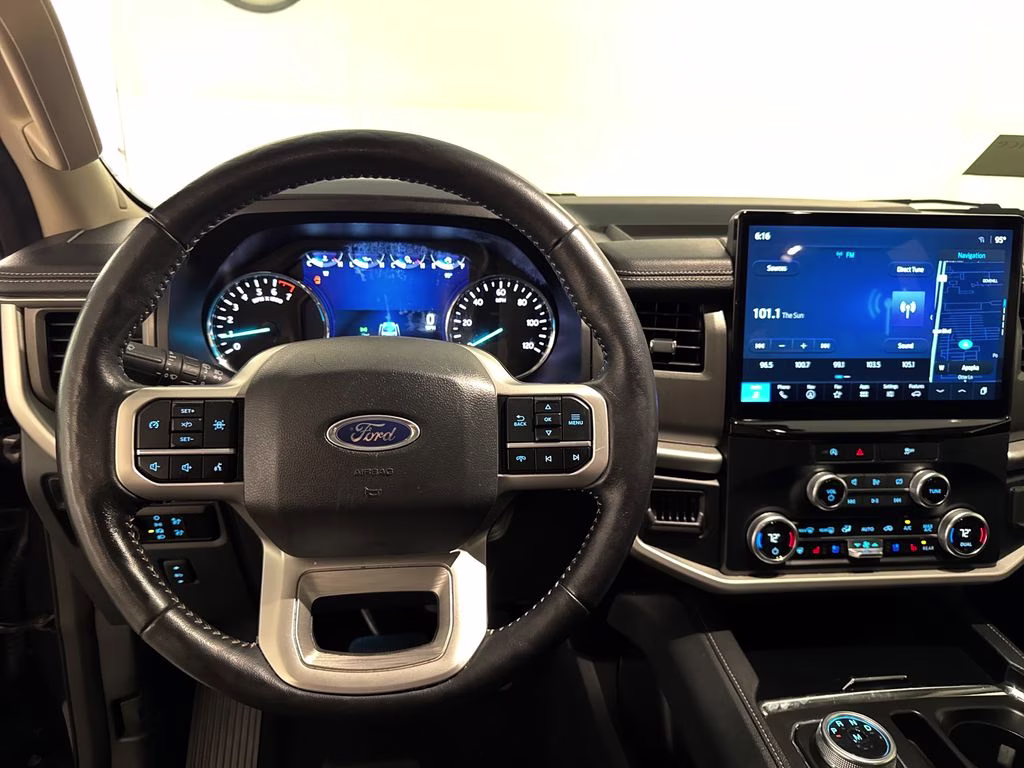 2024 Gray Metallic Ford Expedition Max XLT RWD SUV