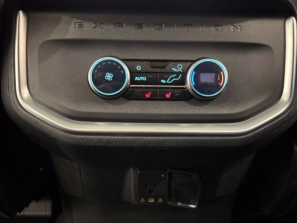 2025 Blue Metallic Ford Expedition Max Platinum 4X4 SUV