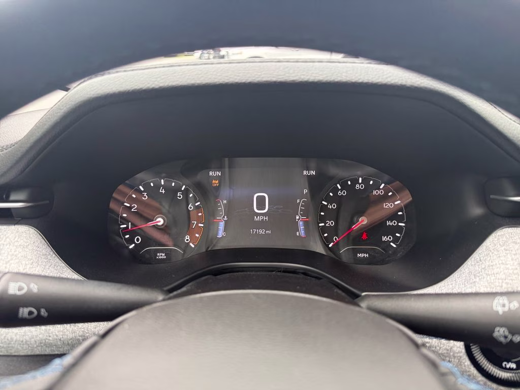 2022 Bright White Clearcoat Jeep Compass Latitude FWD SUV