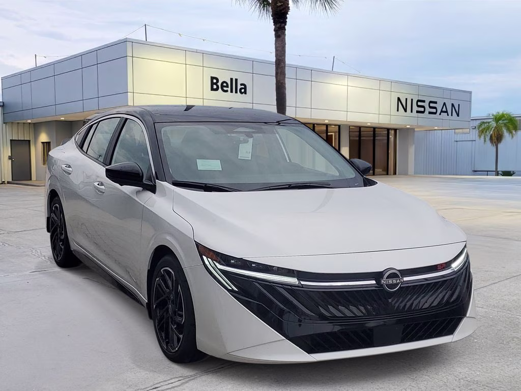 2026 Aspen White/Super Black Nissan Sentra SR FWD Sedan