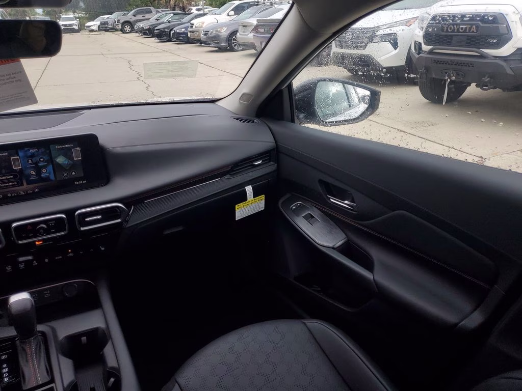 2026 Aspen White/Super Black Nissan Sentra SR FWD Sedan
