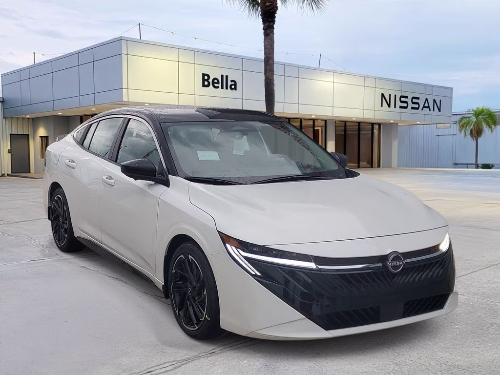 2026 Aspen White/Super Black Nissan Sentra SR FWD Sedan