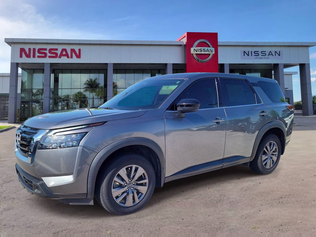 2023 Gun Metallic Nissan Pathfinder S 4X4 SUV